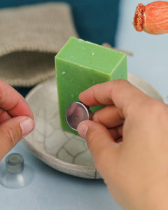 Porte savon aimanté L'embeillage - cube vaisselle solide pratique et aimanté zéro déchet, pratique capsule